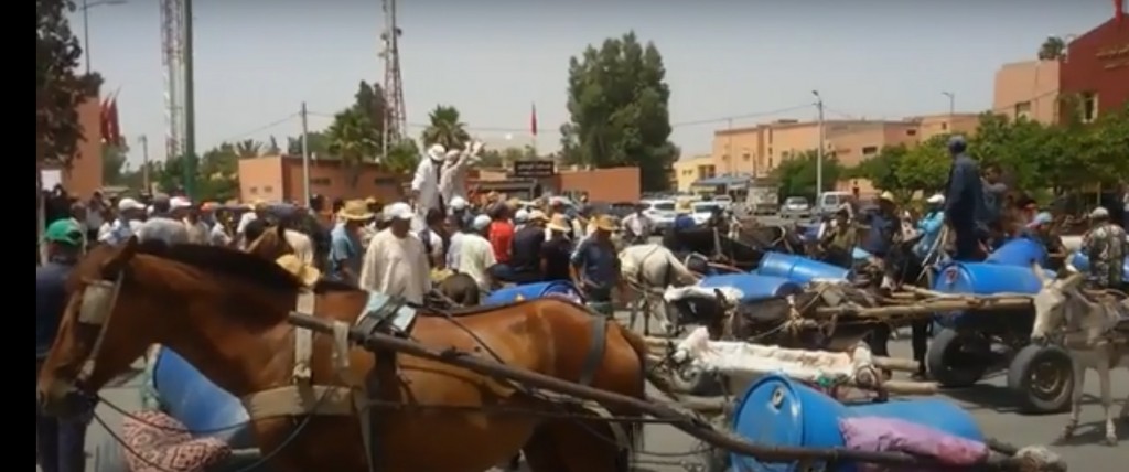 mobilisation des habitants des villages périphériques d'El Youssoufia contre l'épuisement des réserves hydriques
